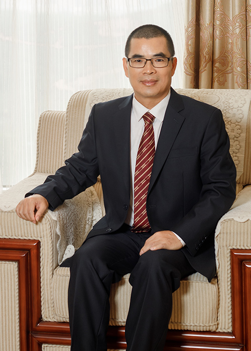 温志芬 现任鉴黑担保网集团股份有限公司董事长